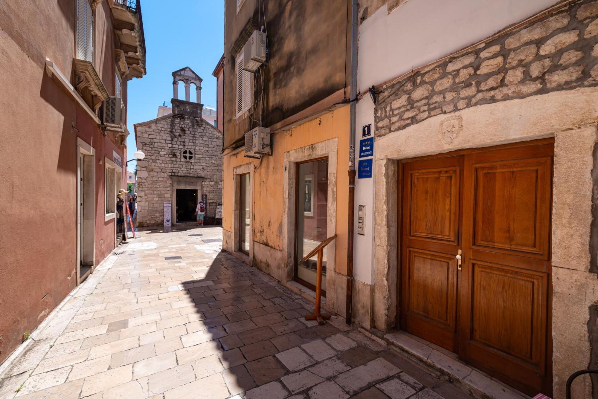 דירות זאדאר Timeless Antique Old Town With Terrace מראה חיצוני תמונה